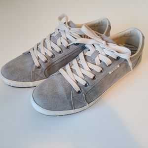Taos "Star" grey canvas sneakers, women's size 11